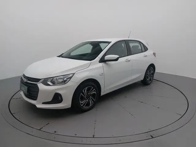 Carro Chevrolet Onix Plus 2024 LT 1.0