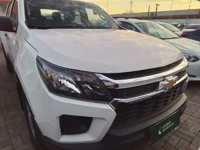 Carro Chevrolet S10 Cabine Dupla 2023 LS 2.8 Turbodiesel