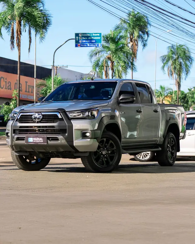 Carro Toyota Hilux Cabine Dupla 2024 Conquest 4x4 2.8 Diesel