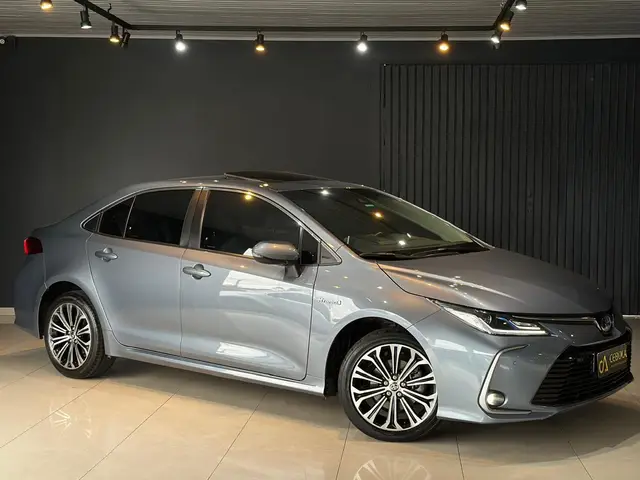 Carro Toyota Corolla 2021 Altis Premium Hybrid 1.8