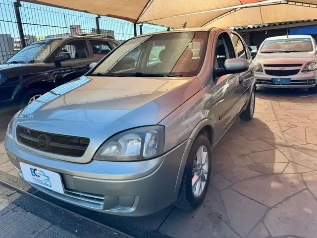 Carro Chevrolet Corsa Hatch 2006 Maxx 1.8 (Flex)