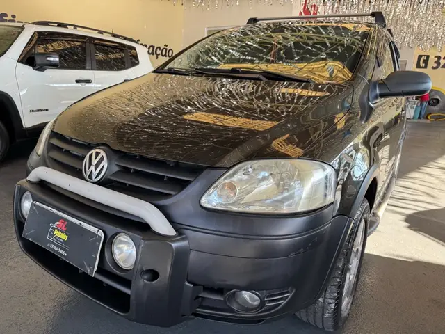 Carro Volkswagen CrossFox 2005 1.6 (Flex)