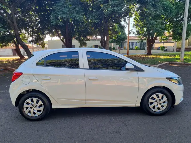Carro Chevrolet Onix 2019 1.0 LT SPE/4