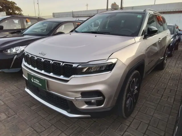 Carro Jeep Commander 2023 Limited 1.3 T270