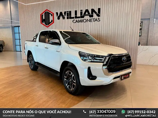 Carro Toyota Hilux Cabine Dupla 2021 SRX 2.8 TDI CD 4x4 (Aut)