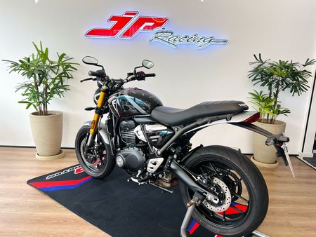 Speed 400 ABS