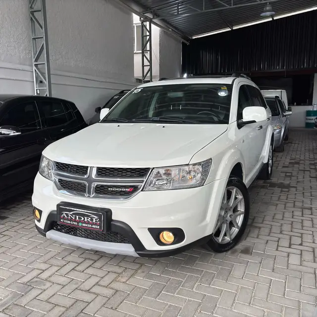 Carro Dodge Journey 2015 RT 3.6 V6 4WD