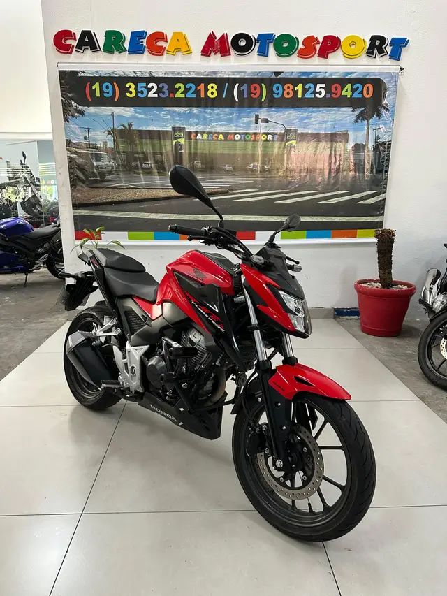 Moto Honda CB 300F Twister 2023 Standard