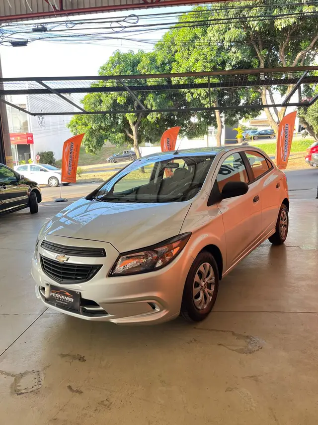 Carro Chevrolet Onix 2019 1.0 Joy SPE/4