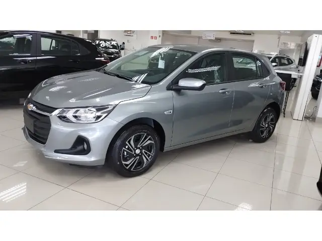 Carro Chevrolet Onix 2024 LT 1.0