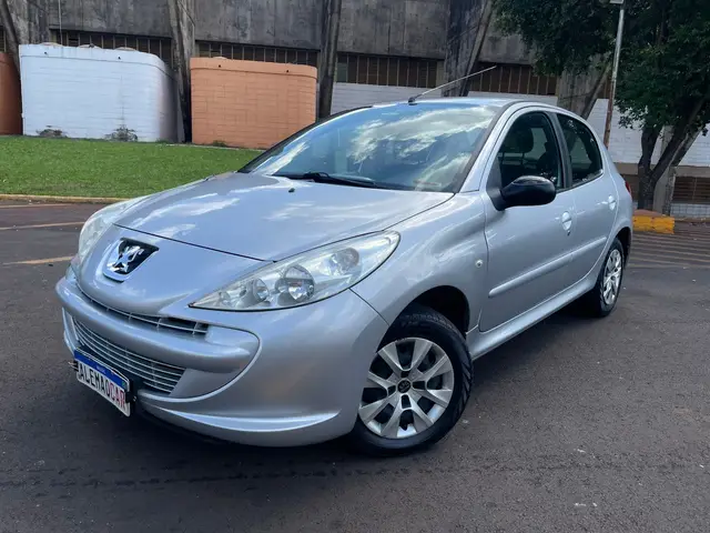Carro Peugeot 207 2013 Hatch XR 1.4 8V (flex) 2p