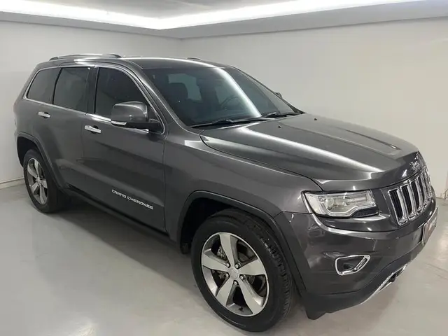 Carro Jeep Grand Cherokee 2015 3.6 V6 Laredo 4WD