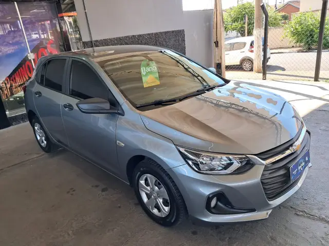 Carro Chevrolet Onix 2024 1.0