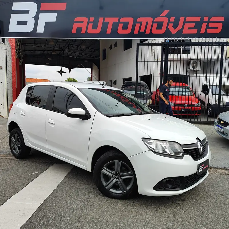 Renault Sandero Expression 1.6 8V