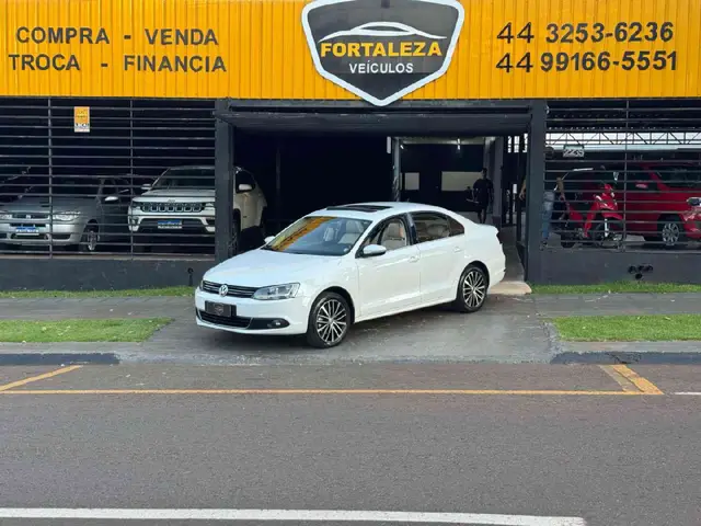 Carro Volkswagen Jetta 2014 2.0 TSI Highline DSG
