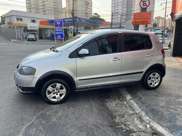 Carro Volkswagen Fox 2010 SUNRISE 1.0 Mi Total Flex 8V