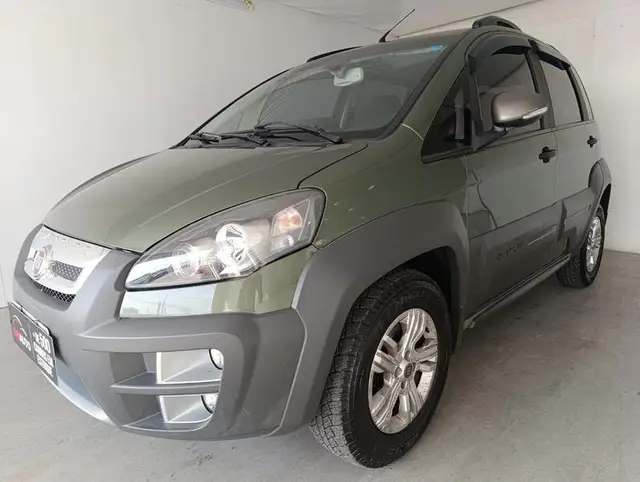 Carro Fiat Idea 2014 Adventure 1.8 16V E.TorQ (Flex)