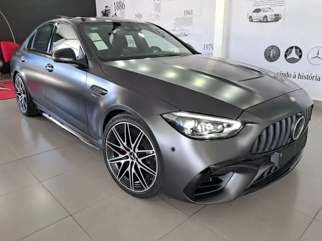 Carro Mercedes-Benz C 63 AMG 2024 S E-Performance