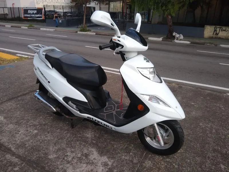 Suzuki Burgman 125i
