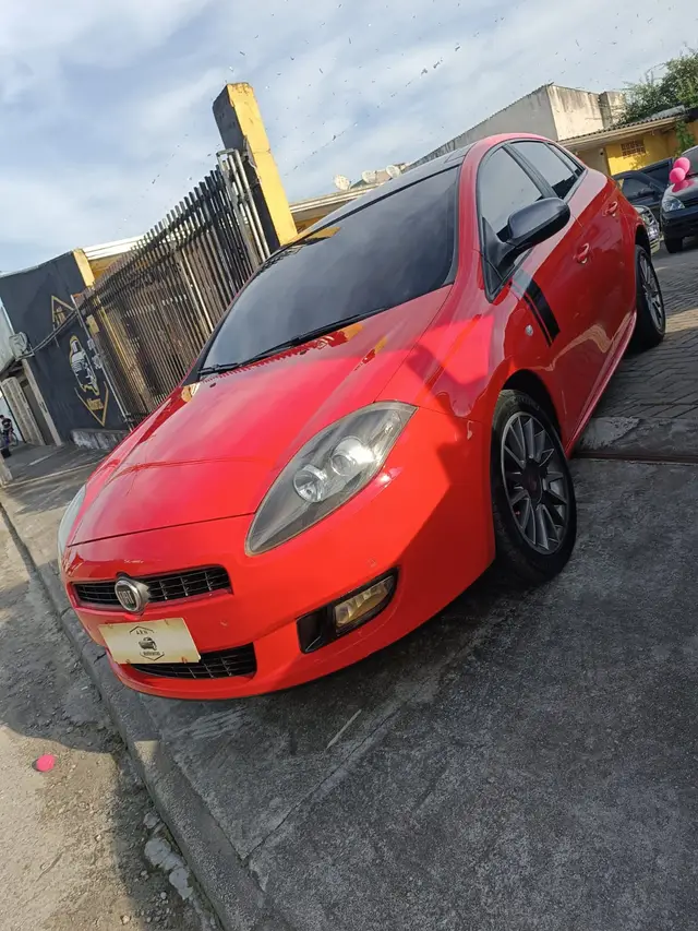 Carro Fiat Bravo 2013 Sporting 1.8 16V Dualogic (Flex)