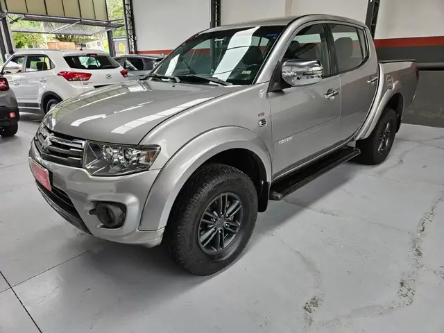 Carro Mitsubishi L200 Triton Sport 2015 3.2 DID-H HPE 4WD (Aut)