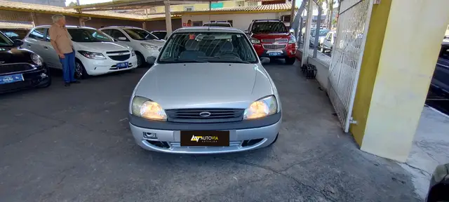 Carro Ford Fiesta Hatch 2004 Street Action 1.0 8V