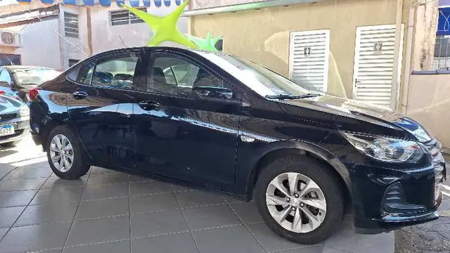 Carro Chevrolet Onix Plus 2023 LT 1.0