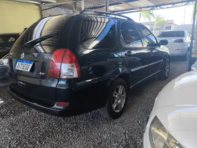 Carro Fiat Palio Weekend 2005 ELX 1.3 8V