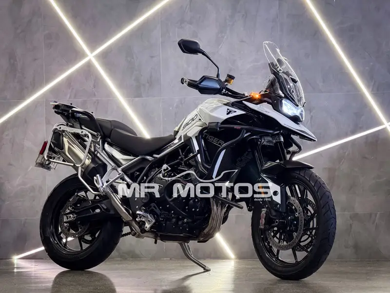 Triumph Tiger 900 GT