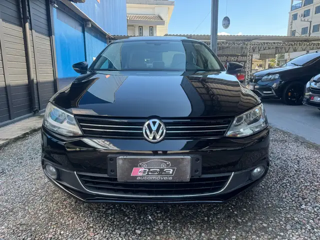 Carro Volkswagen Jetta 2013 2.0 Comfortline Tiptronic (Flex)
