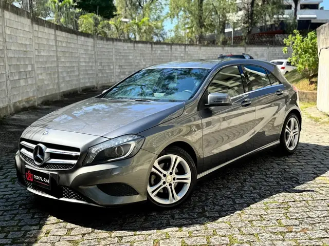 Carro Mercedes-Benz Classe A  2014 200 Urban 1.6 DCT Turbo
