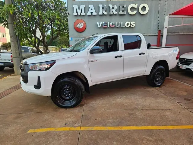 Carro Toyota Hilux Cabine Dupla 2021 STD Power Pack 2.8 TDI CD 4x4