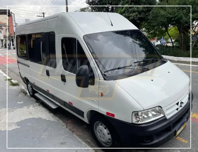 Carro Citroën Jumper 2015 2.3 HDI Furgao 33C TB