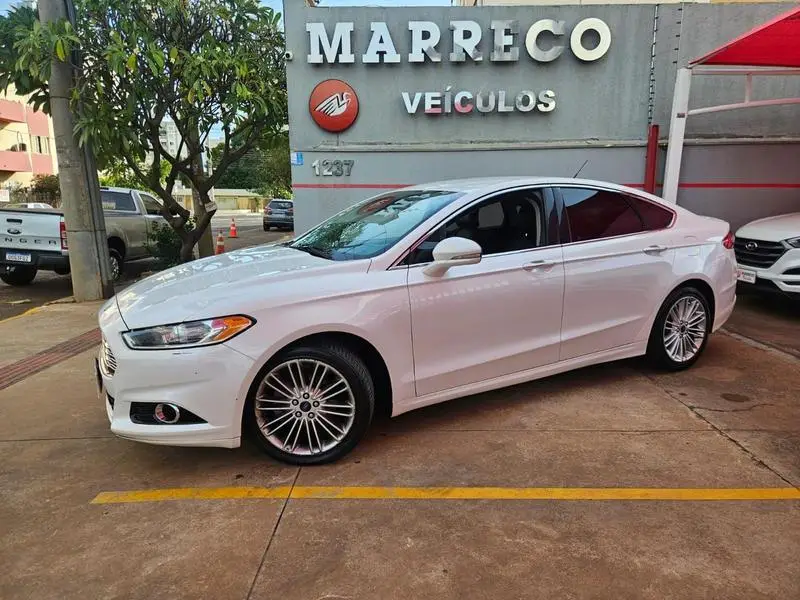 Ford Fusion 2.0 EcoBoost Titanium FWD (Aut)