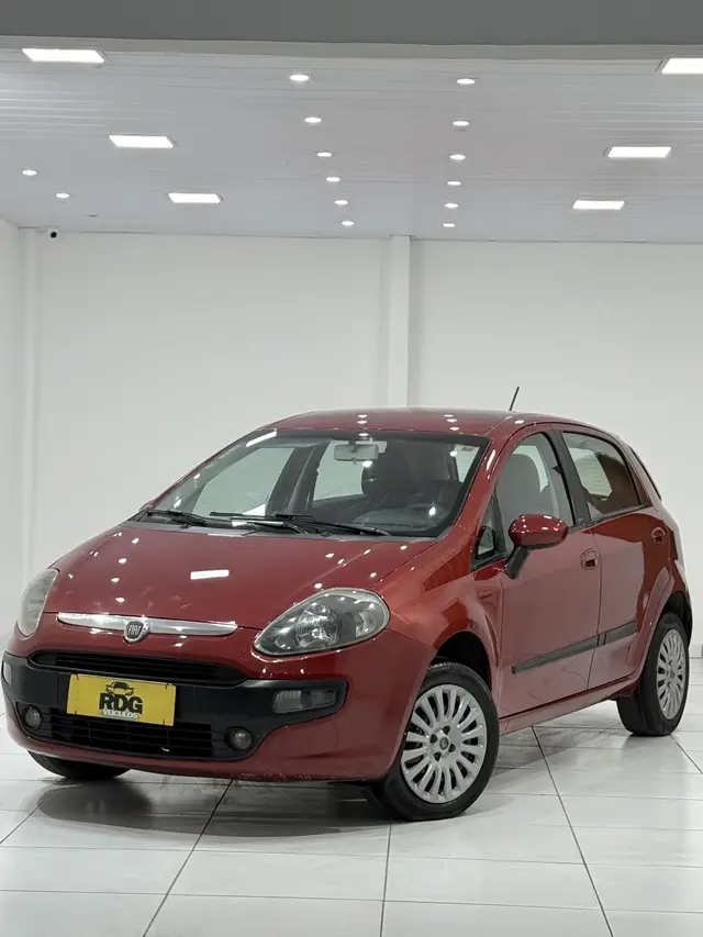 Carro Fiat Punto 2014 Attractive 1.4 (Flex)