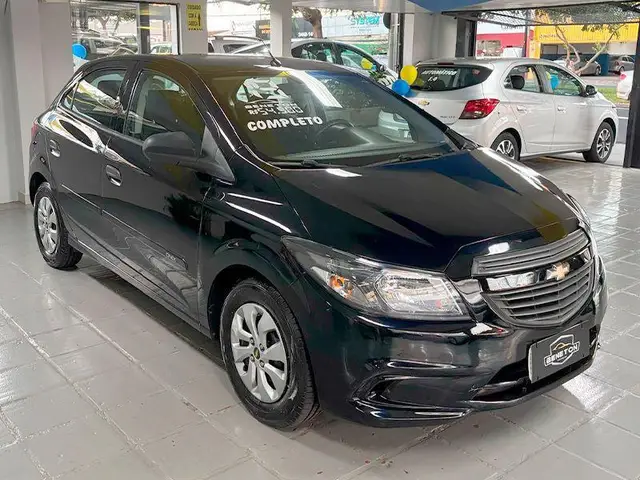Carro Chevrolet Onix 2019 1.0 Joy SPE/4