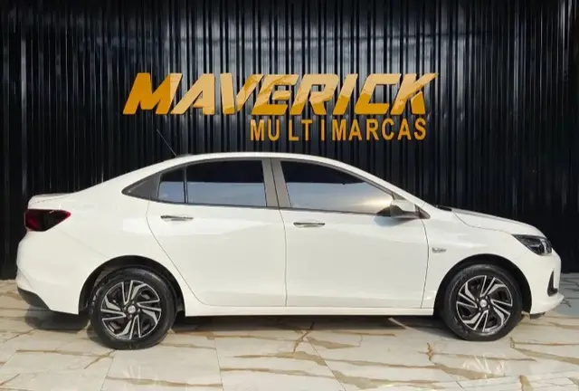 Carro Chevrolet Onix Plus 2024 LT 1.0