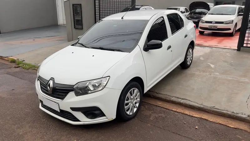 Renault Logan Life 1.0 12V SCe (Flex)