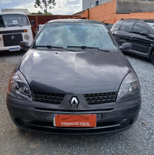 Carro Renault Clio 2004 Hatch. Authentique 1.0 8V