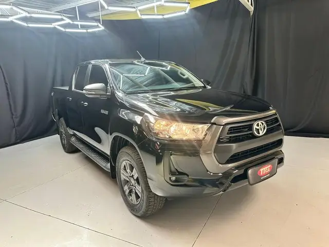 Carro Toyota Hilux Cabine Dupla 2024 SR 4x4 2.8 Diesel