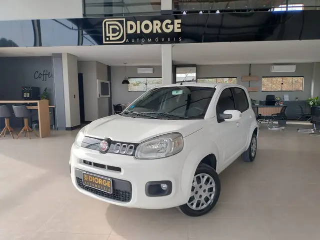 Carro Fiat Uno 2016 Evolution 1.4 8V (Flex) 4p