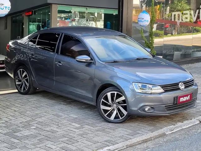 Carro Volkswagen Jetta 2012 2.0 Comfortline (Flex)