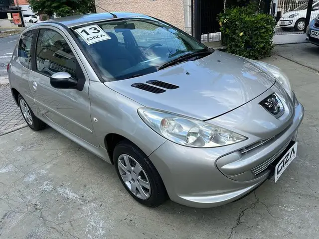Carro Peugeot 207 2013 Hatch XR 1.4 8V (flex) 2p
