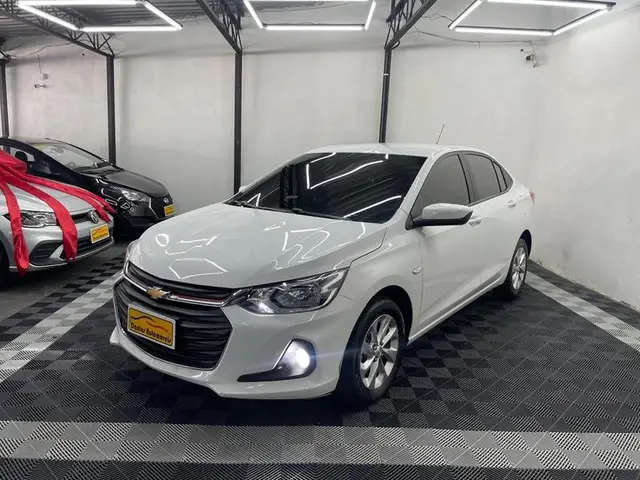 Carro Chevrolet Onix Plus 2022 1.0 LT (Flex)