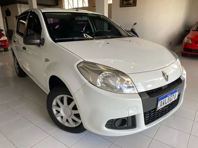 Carro Renault Sandero 2013 Authentique 1.0 16V (flex)