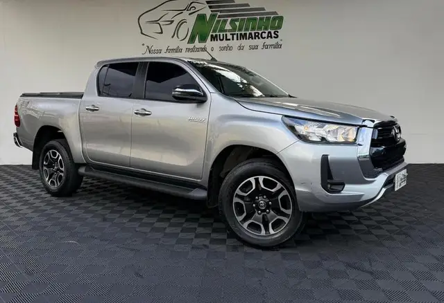 Carro Toyota Hilux Cabine Dupla 2023 Conquest 4x4 2.8 Diesel