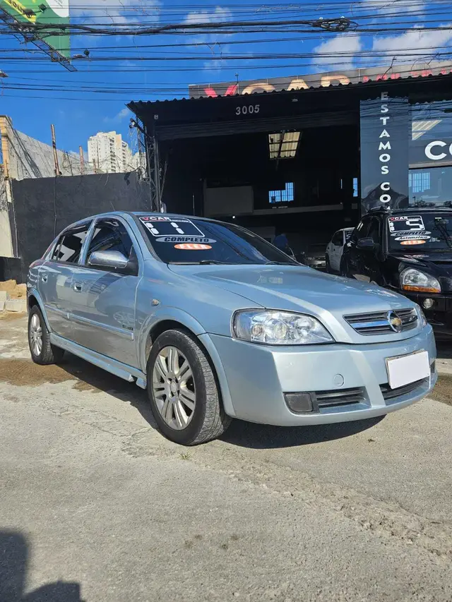 Carro Chevrolet Astra Hatch 2011 Advantage 2.0 (Flex)