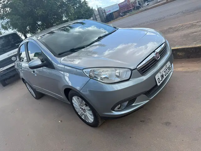 Carro Fiat Grand Siena 2014 Evo Attractive 1.4 8V (Flex)
