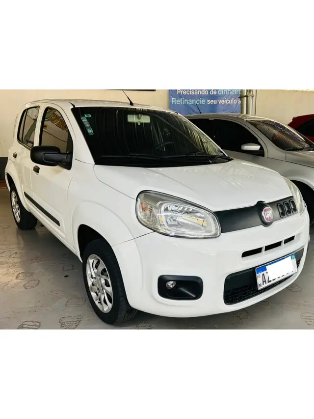 Carro Fiat Uno 2015 Attractive 1.0 8V (Flex) 4p