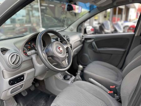 Palio Attractive 1.0 8V (Flex)